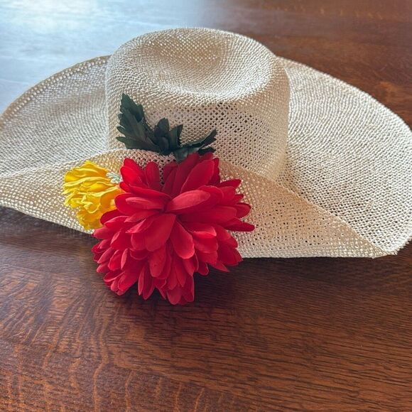 Vintage DKNY Light Cream Straw Wide Brim Derby Hat Medium - Picture 1 of 11